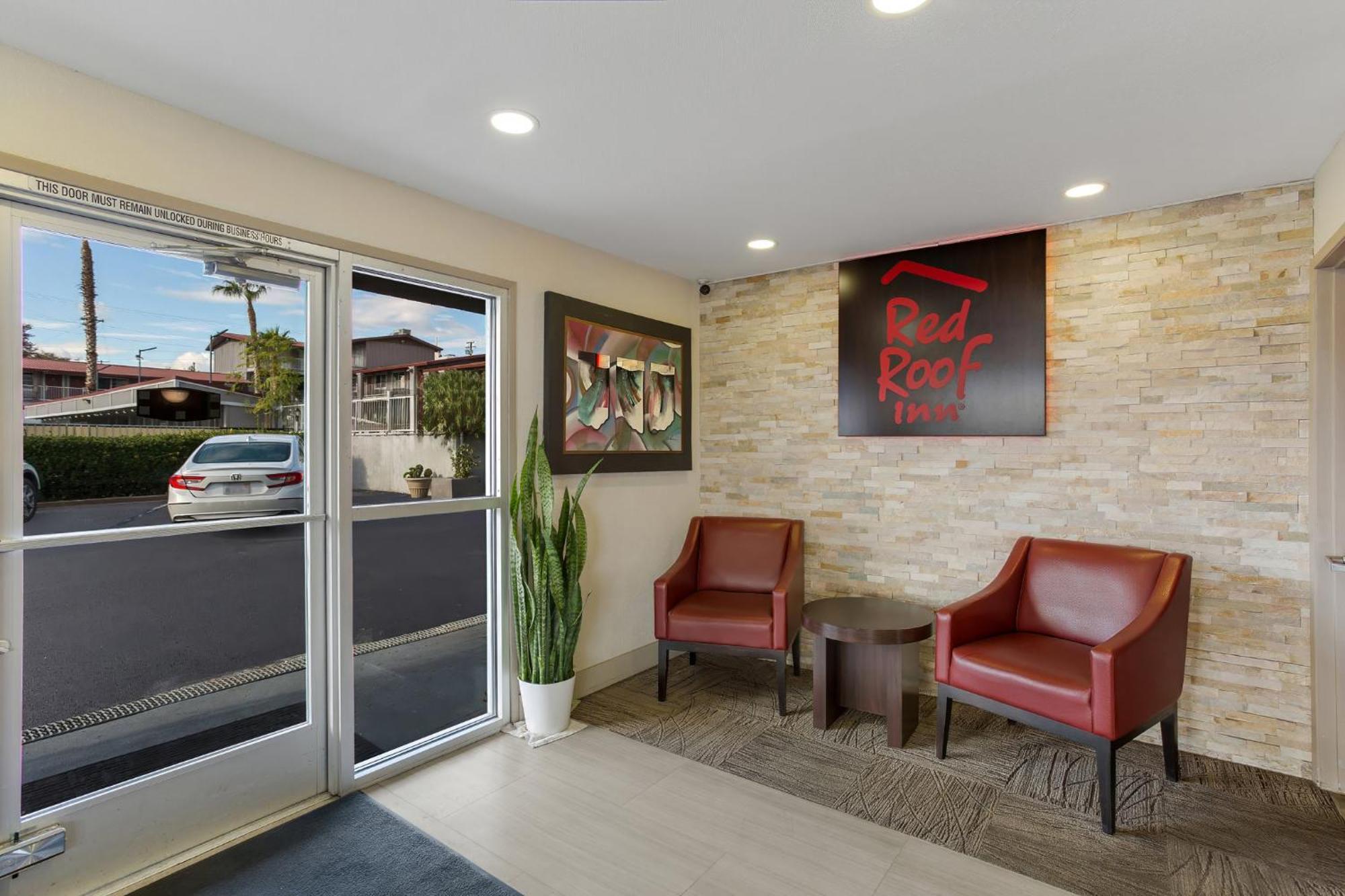 Red Roof Inn Redding Bagian luar foto